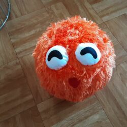 Fuzzy bal 23 cm