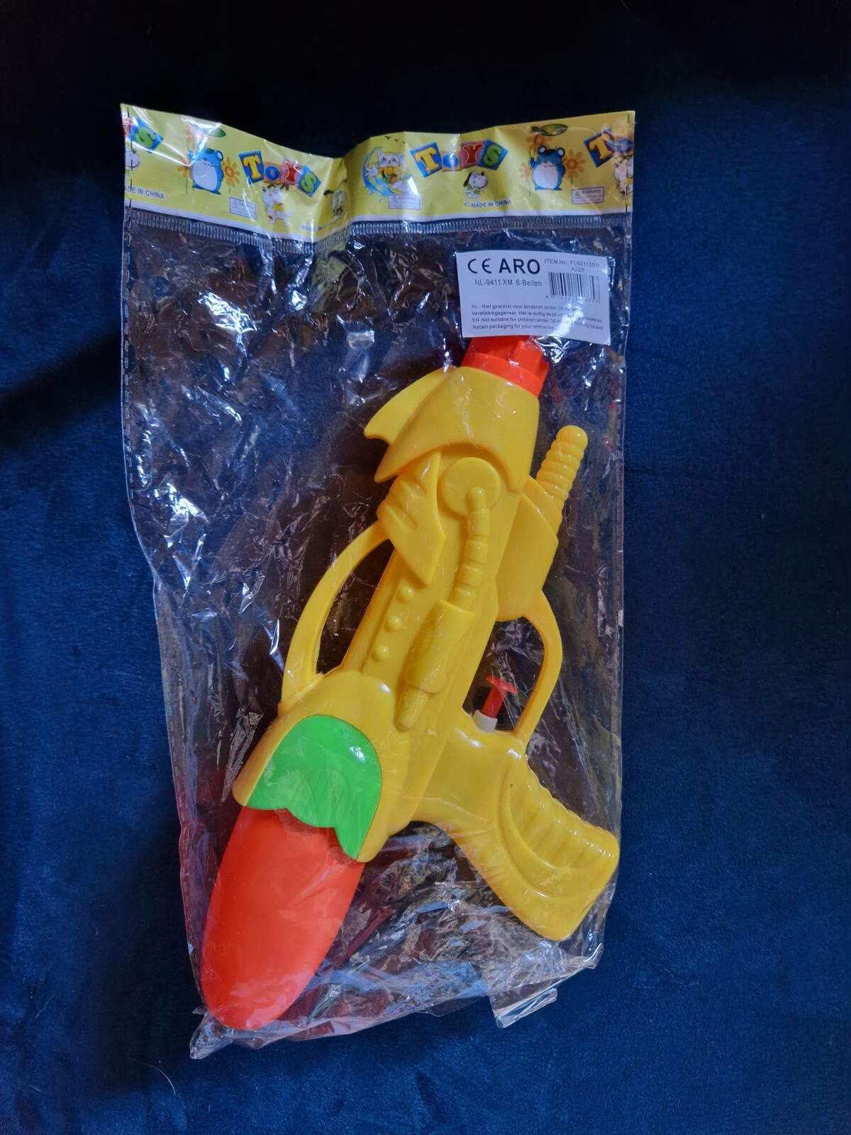 Waterpistool met tank